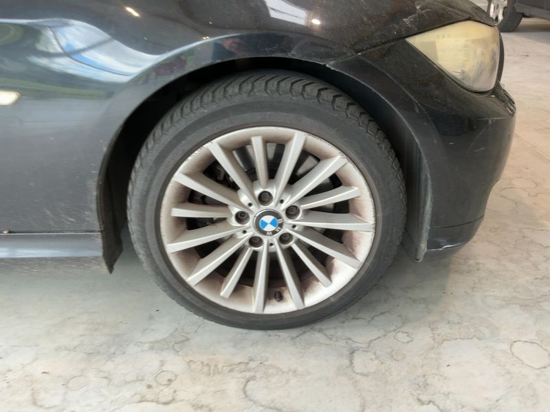 BMW 3er 330d xDrive Confort 2010 – снимка 11