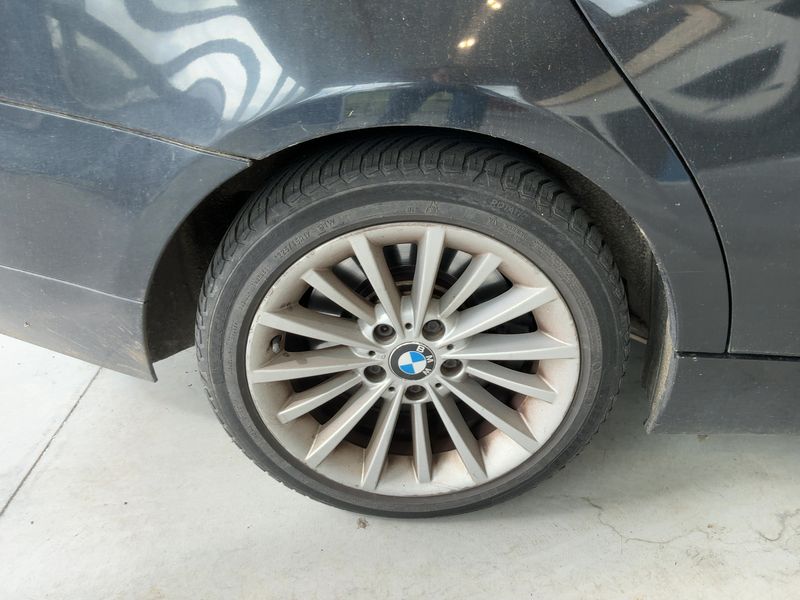 BMW 3er 330d xDrive Confort 2010 – снимка 9