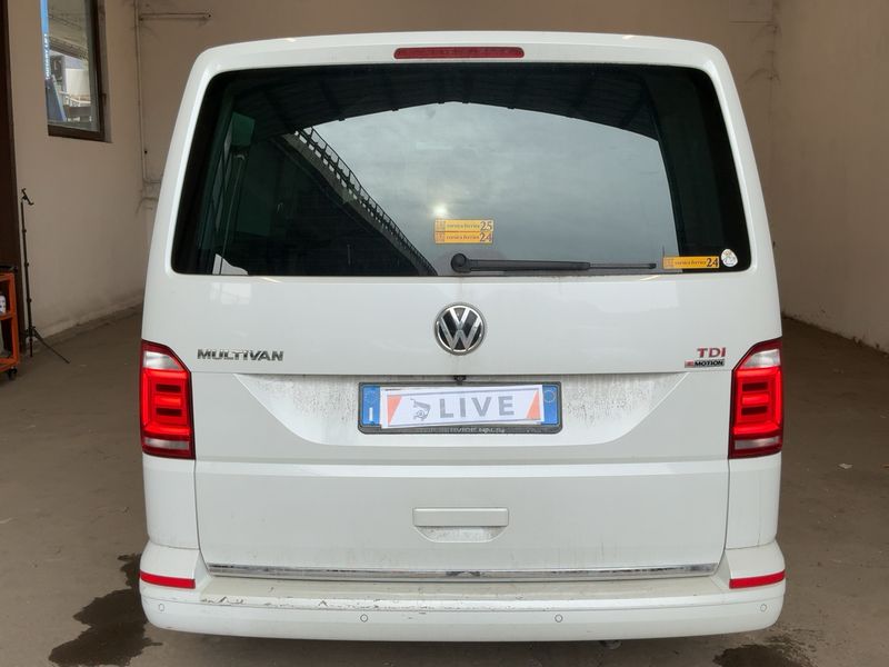 Volkswagen T6 Multivan 2.0 TDI Multivan Generation Six 4Motion 2015 – снимка 7