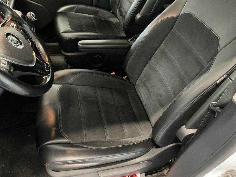 Volkswagen T6 Multivan 2.0 TDI Multivan Generation Six 4Motion 2015 – снимка 33
