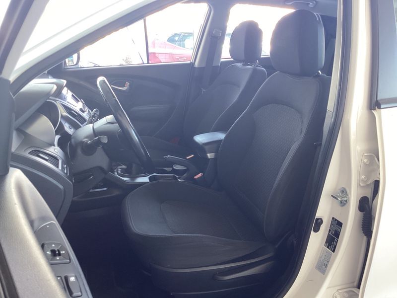 Hyundai ix35 1.7 CRDi Tecno 2WD 2013 – снимка 24