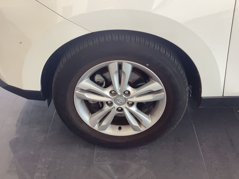 Hyundai ix35 1.7 CRDi Tecno 2WD 2013 – снимка 3