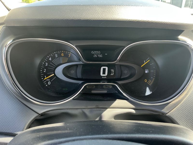 Renault Captur 1.2 TCe Zen 2013 – снимка 18
