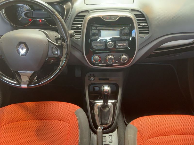 Renault Captur 1.2 TCe Zen 2013 – снимка 17