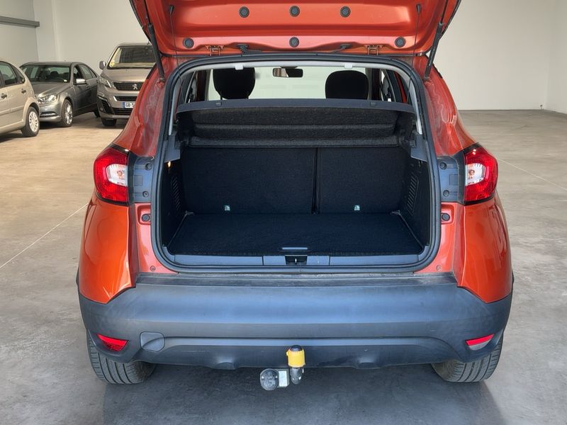 Renault Captur 1.2 TCe Zen 2013 – снимка 15