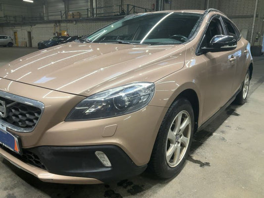 Volvo V40 Cross Country 2.0 D3 You! 2015 – снимка 2