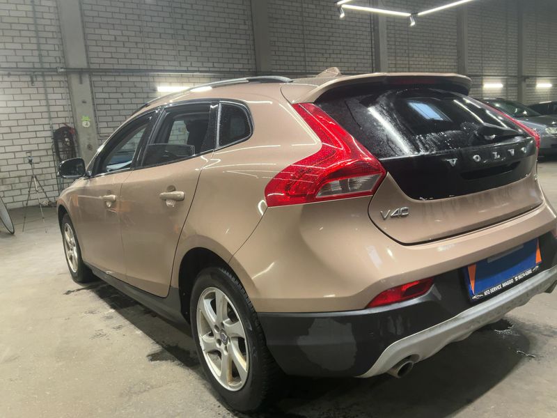 Volvo V40 Cross Country 2.0 D3 You! 2015 – снимка 6