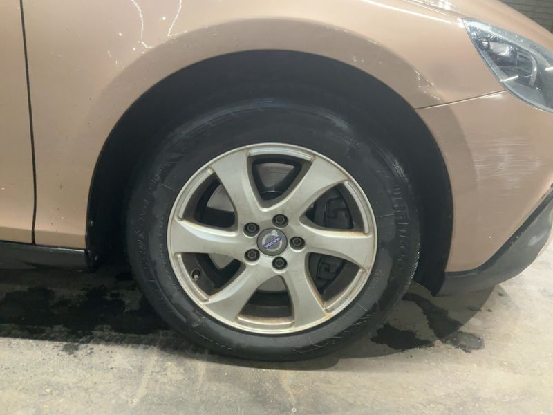 Volvo V40 Cross Country 2.0 D3 You! 2015 – снимка 11