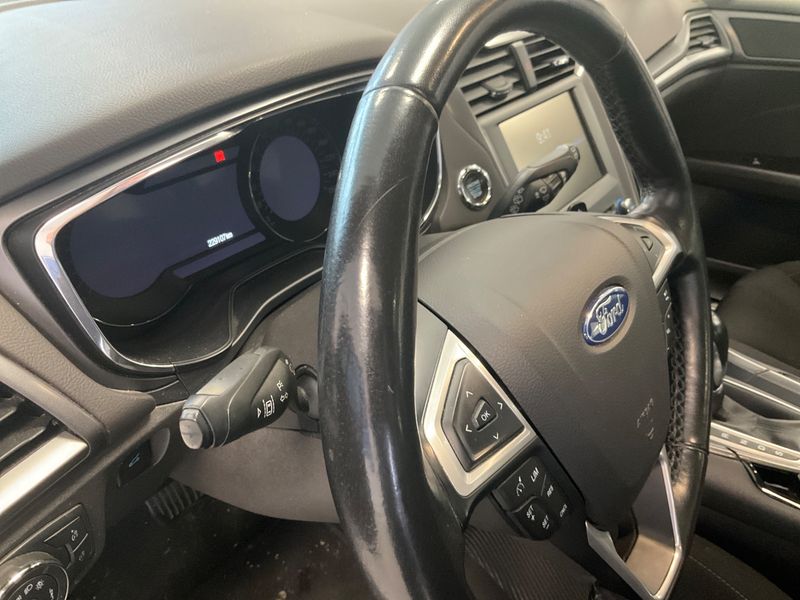Ford Mondeo 2.0 TDCi Titanium 2015 – снимка 25