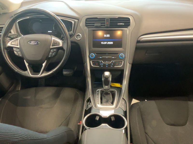 Ford Mondeo 2.0 TDCi Titanium 2015 – снимка 17