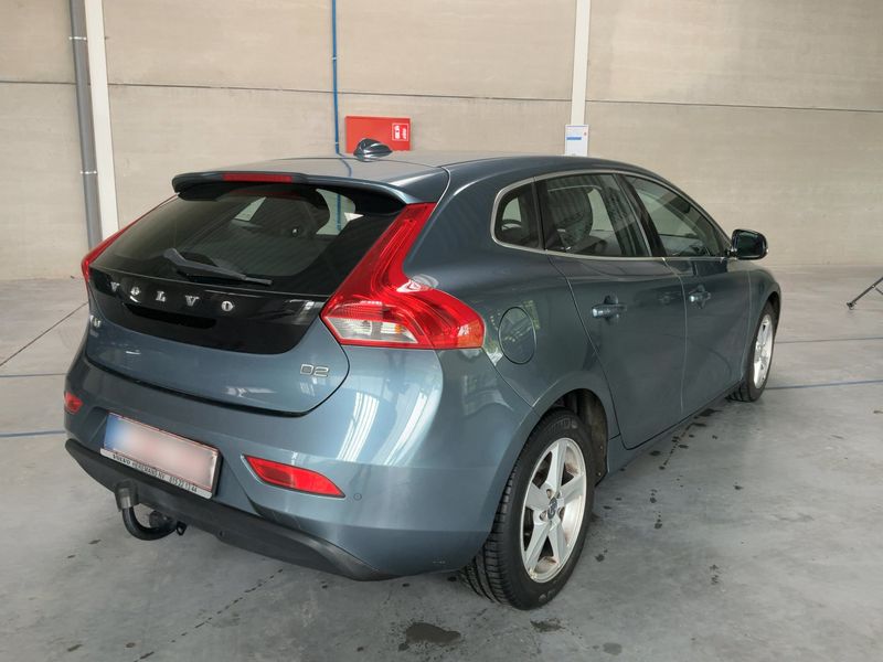 Volvo V40 1.6 D2 Momentum 2014 – снимка 8