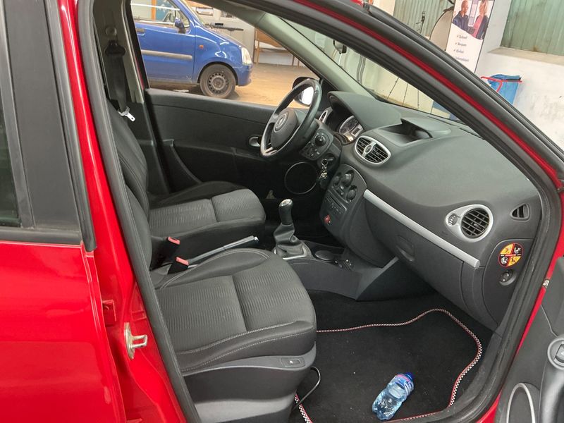 Renault Clio 1.2 Dynamique 2009 – снимка 3