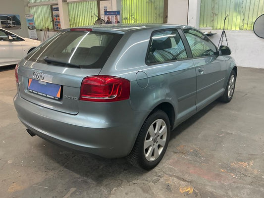 Audi A3 2.0 TDI Attraction 2009 – снимка 2
