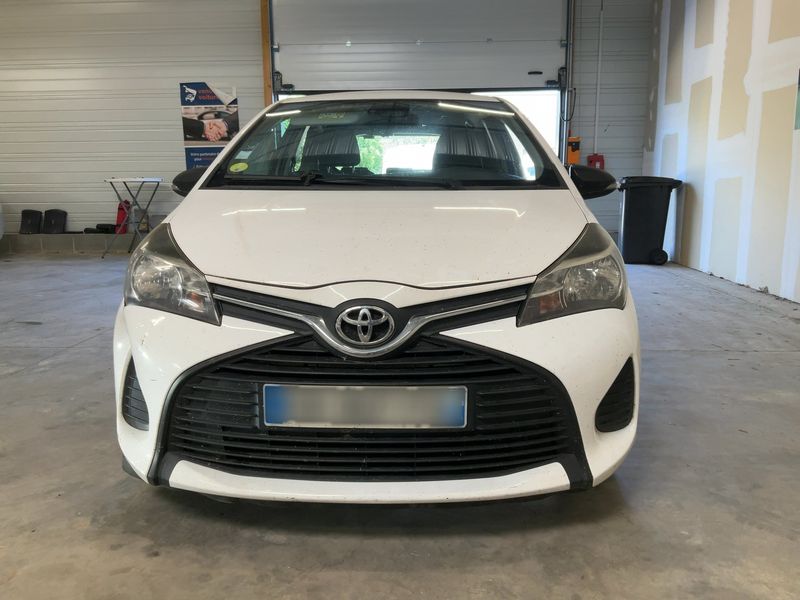 Toyota Yaris 1.4 D-4D Active 2016 – снимка 14