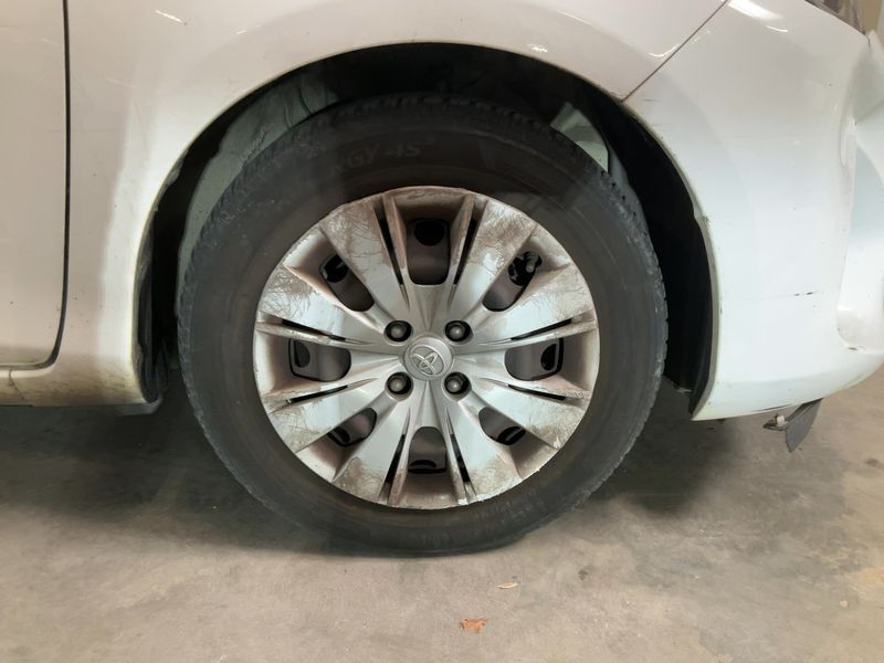 Toyota Yaris 1.4 D-4D Active 2016 – снимка 11