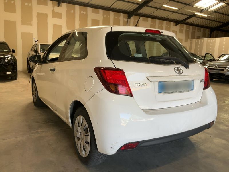 Toyota Yaris 1.4 D-4D Active 2016 – снимка 6