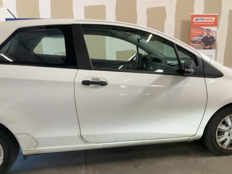 Toyota Yaris 1.4 D-4D Active 2016 – снимка 10