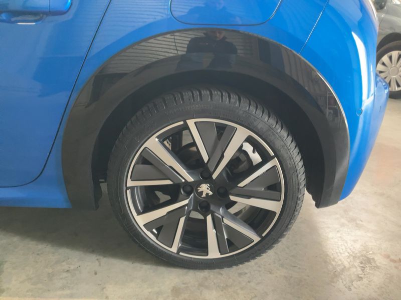Peugeot 208 1.2 PureTech GT Line 2021 – снимка 5