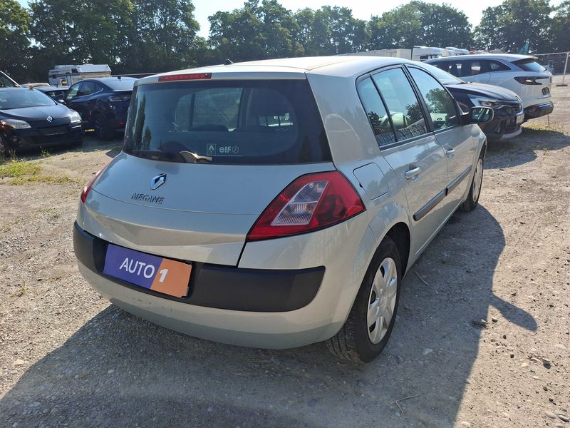 Renault Megane 1.6 Emotion 2005 – снимка 5