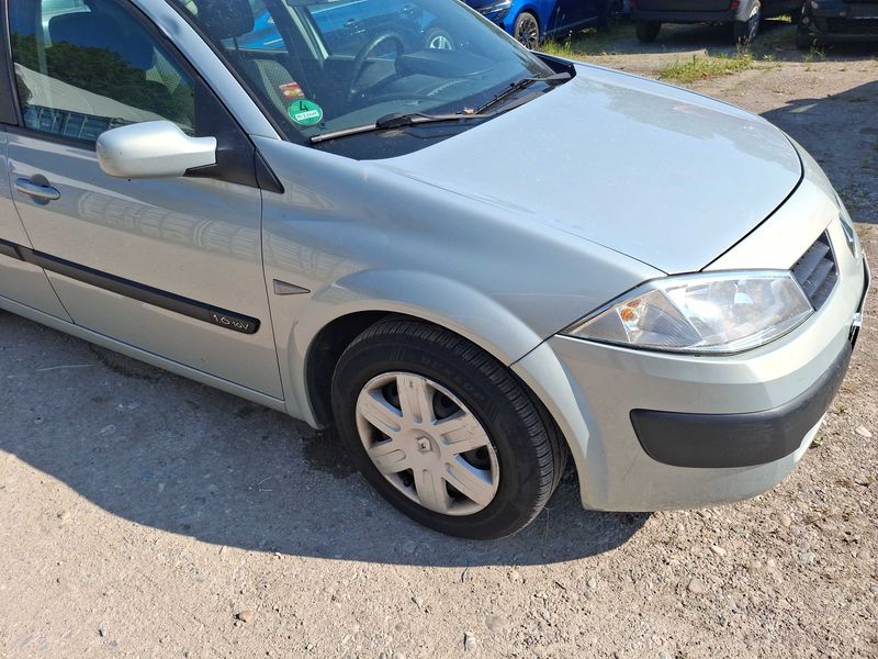 Renault Megane 1.6 Emotion 2005 – снимка 6