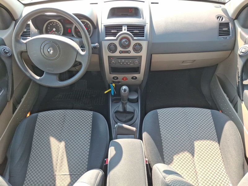 Renault Megane 1.6 Emotion 2005 – снимка 11