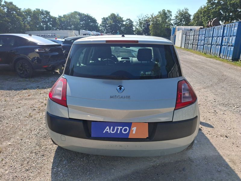 Renault Megane 1.6 Emotion 2005 – снимка 4