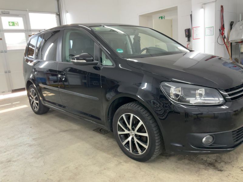 Volkswagen Touran 1.6 TDI Trendline BlueMotion Tech 2013 – снимка 12