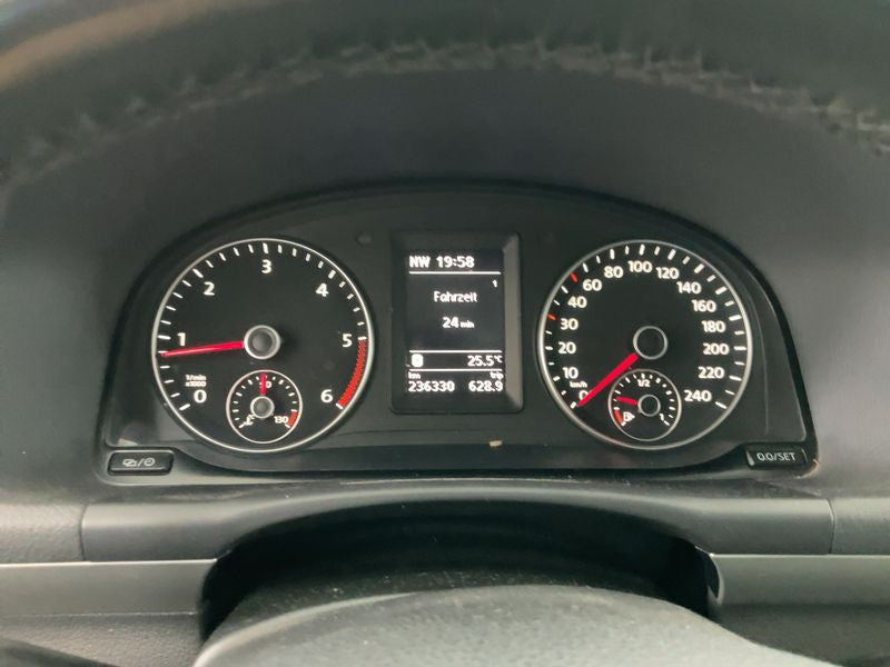 Volkswagen Touran 1.6 TDI Trendline BlueMotion Tech 2013 – снимка 19
