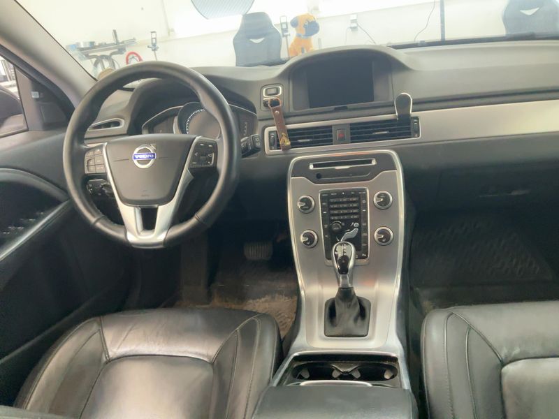 Volvo V70 2.0 T5 Momentum 2015 – снимка 17