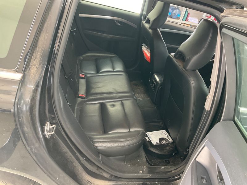 Volvo V70 2.0 T5 Momentum 2015 – снимка 34