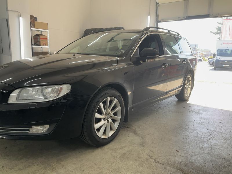 Volvo V70 2.0 T5 Momentum 2015 – снимка 2