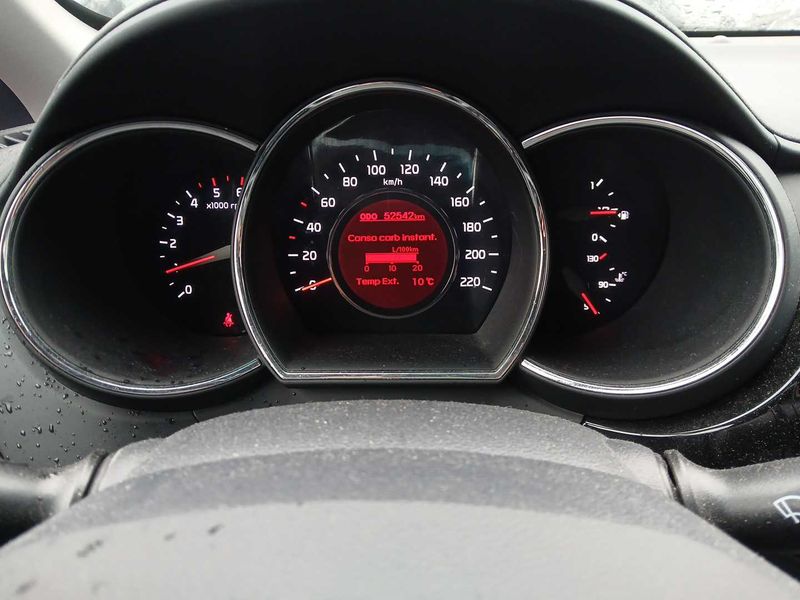 Kia Rio 1.1 CRDi Attract 2016 – снимка 12