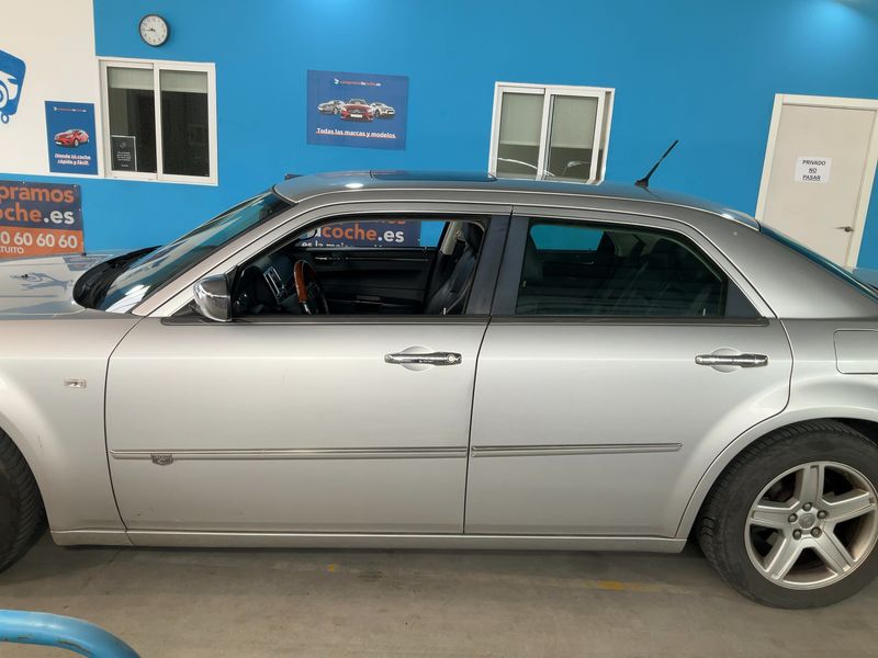 Chrysler 300 C 3.0 CRD 2010 – снимка 4