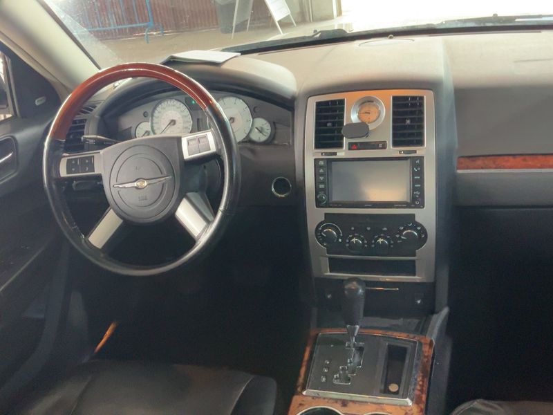 Chrysler 300 C 3.0 CRD 2010 – снимка 17
