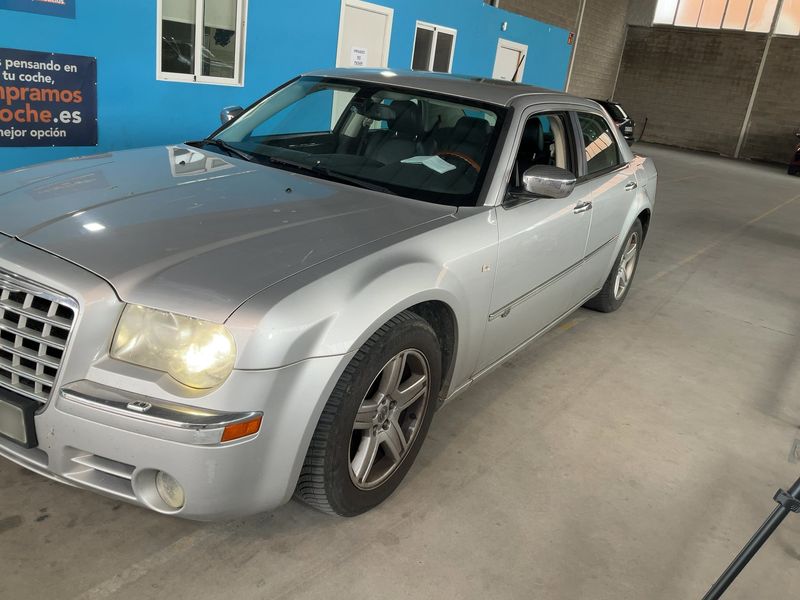 Chrysler 300 C 3.0 CRD 2010 – снимка 1