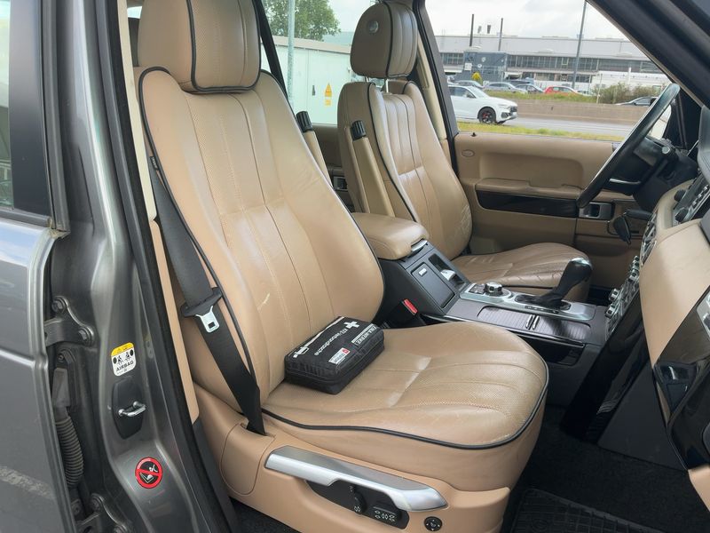 Land Rover Range Rover 3.6 TD V8 Vogue 2009 – снимка 16