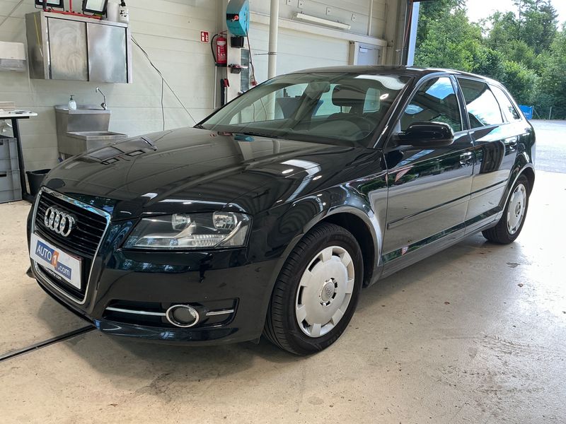 Audi A3 Sportback 1.2 TFSI Select 2011 – снимка 1
