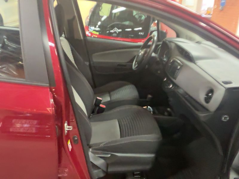Toyota Yaris 1.5 Hybrid 2018 – снимка 17