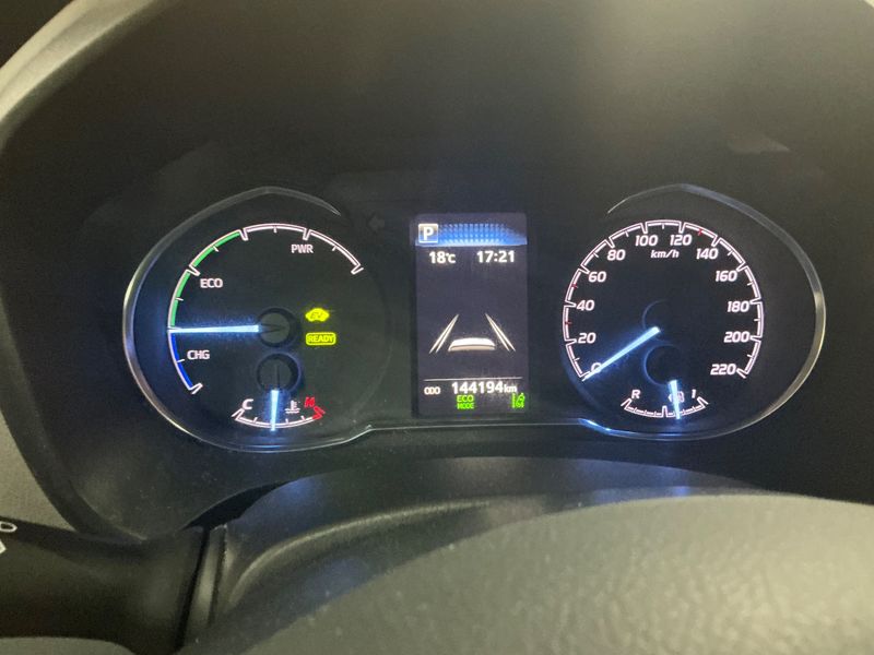 Toyota Yaris 1.5 Hybrid 2018 – снимка 19