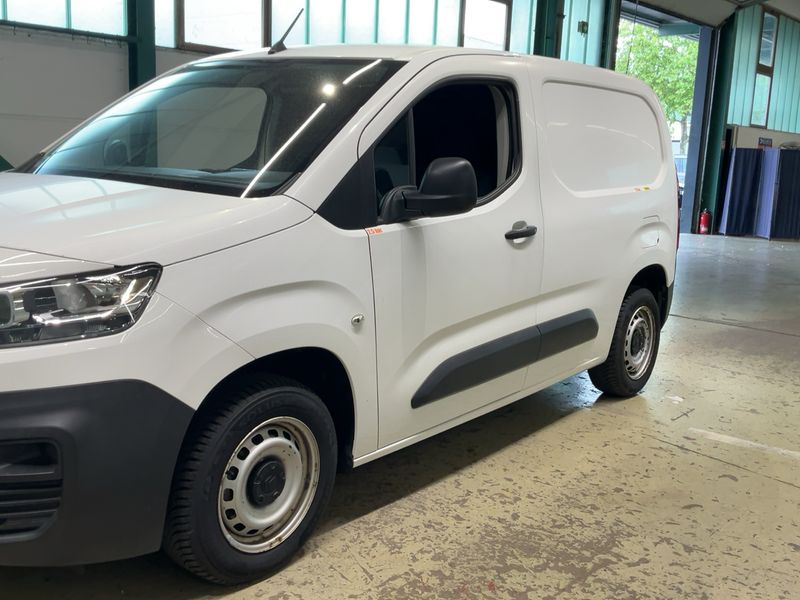 Citroen Berlingo 1.5 Blue-HDi Control M 2019 – снимка 2
