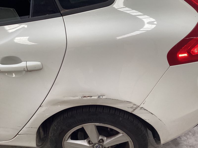 Volvo V40 1.6 D2 Kinetic 2013 – снимка 33