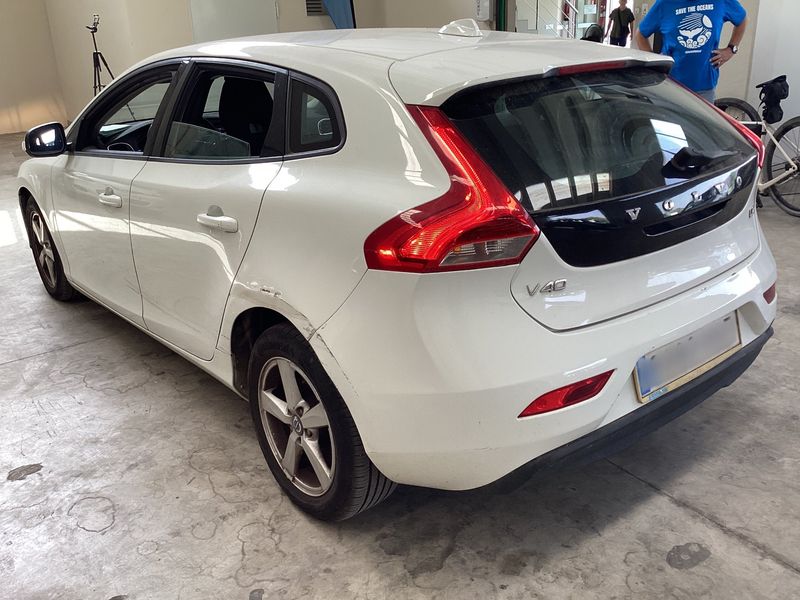 Volvo V40 1.6 D2 Kinetic 2013 – снимка 6