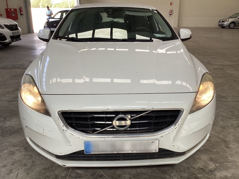 Volvo V40 1.6 D2 Kinetic 2013 – снимка 14
