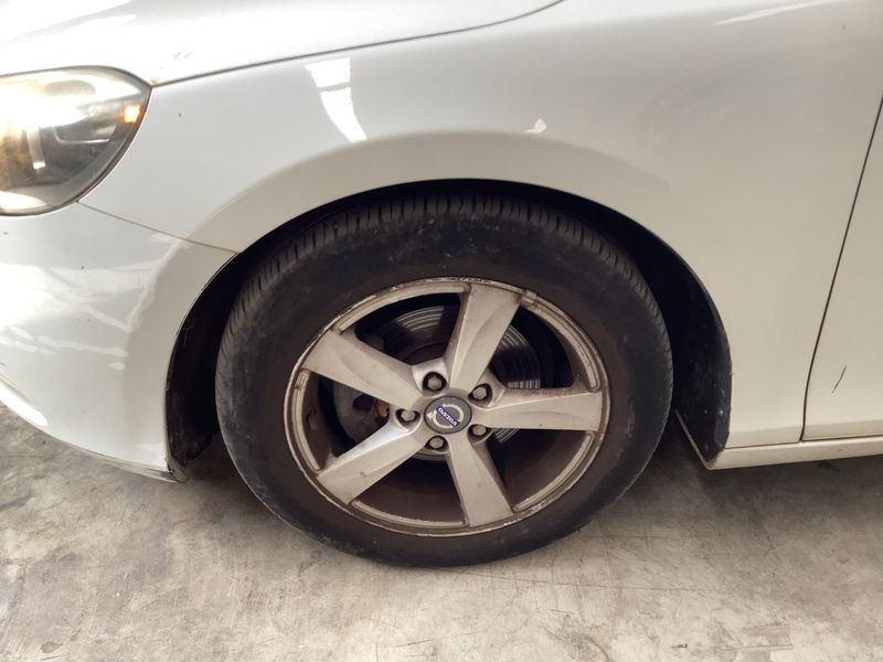 Volvo V40 1.6 D2 Kinetic 2013 – снимка 3