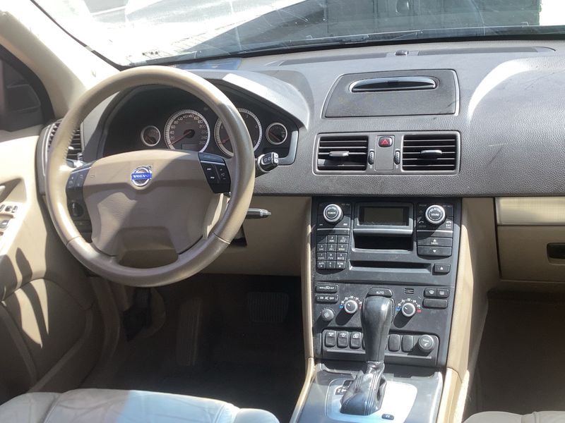 Volvo XC90 2.4 D5 Momentum 2011 – снимка 17