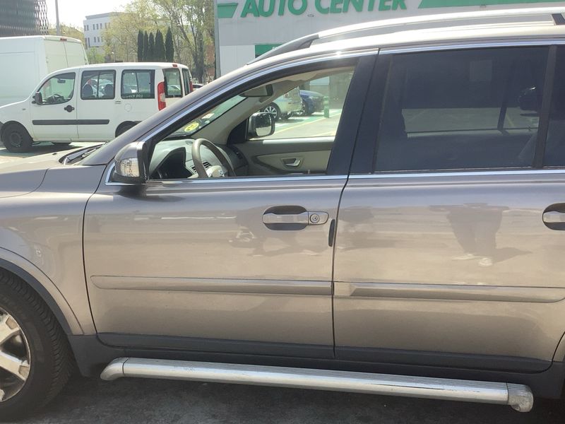 Volvo XC90 2.4 D5 Momentum 2011 – снимка 4