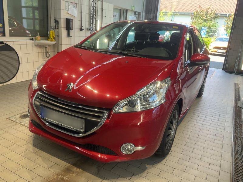 Peugeot 208 1.6 Allure 2013 – снимка 1
