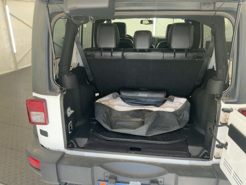 Jeep Wrangler Unlimited 3.6 V6 Rubicon 2018 – снимка 15