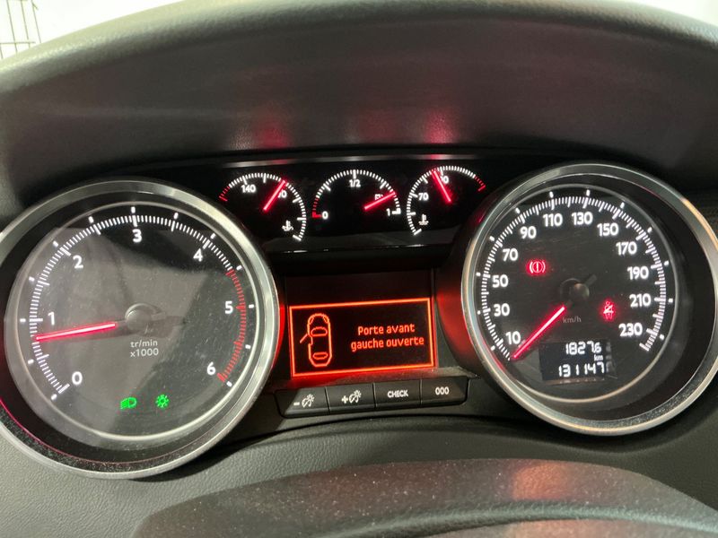 Peugeot 508 1.6 HDi Active 2012 – снимка 18