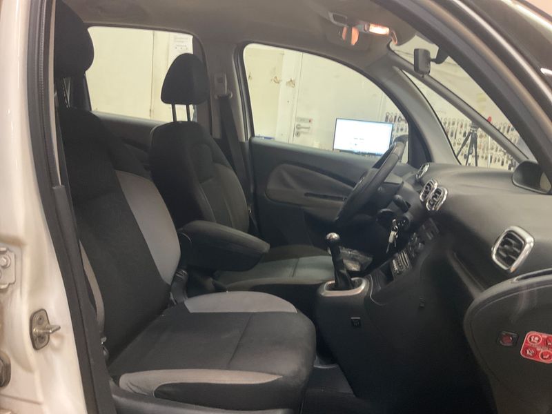 Citroen C3 Picasso 1.6 HDi Confort 2011 – снимка 3